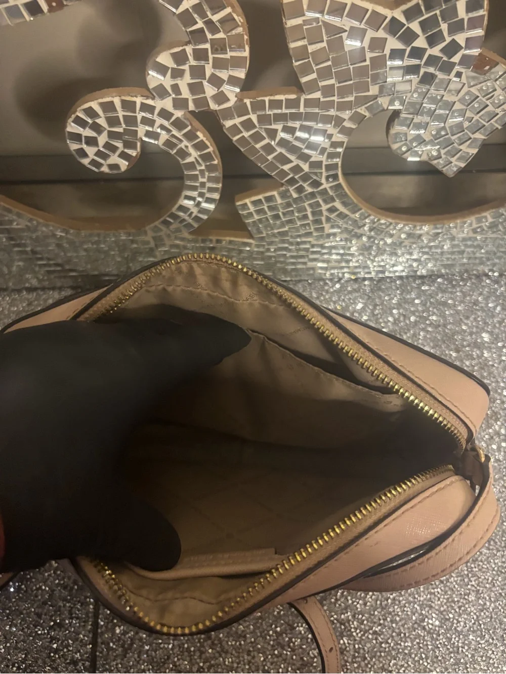 💕Michael Kors Pebbled Leather Studded Crossbody Bag in Light Pink